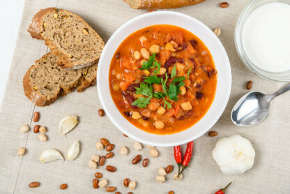 Rýchla fazuľová polievka so syrom - Solčanka alebo vegeta bez glutamanu