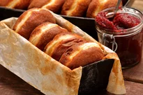 Šišky s kukuričnou múkou a džemom